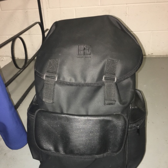 Perry ellis water resistant large backpack - Picture 1 of 2